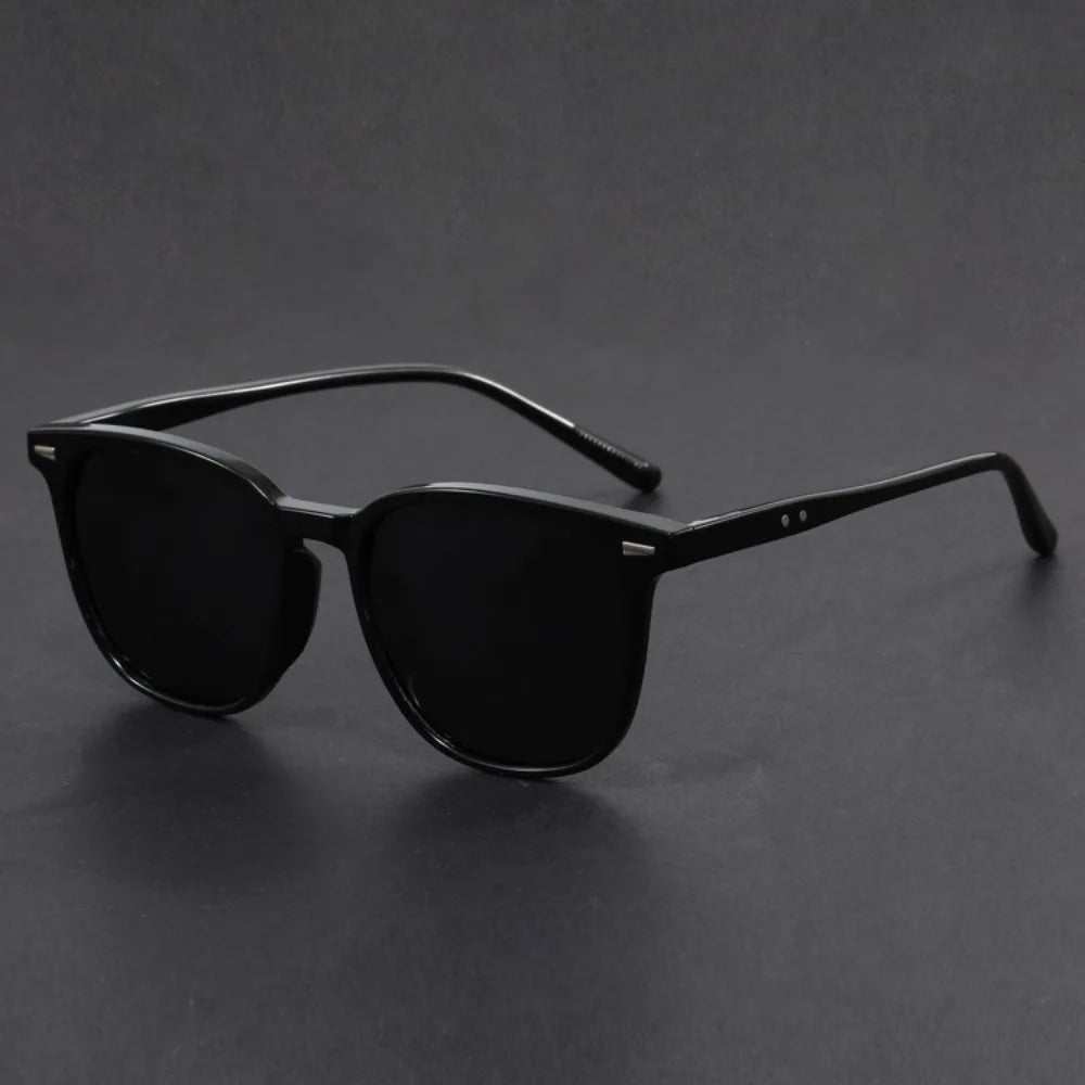 Male and female ultralight round sunglasses driving fishing UV polarized fashion glasses