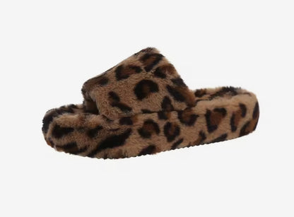 Pear Aeneas women's leopard faux fur slippers with soft cushioning for cozy comfort at home